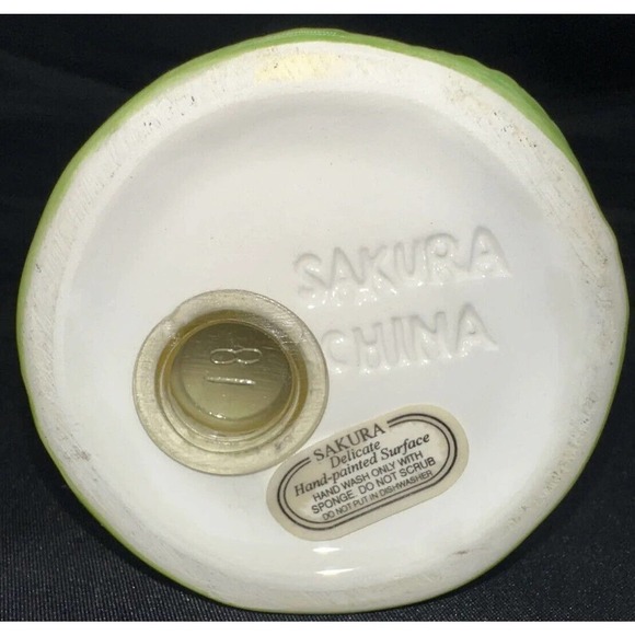 Sakura Porcelain 5'' Salt & Pepper Shaker Set LIGHTHOUSE Shape Black White Paint - Picture 5 of 5